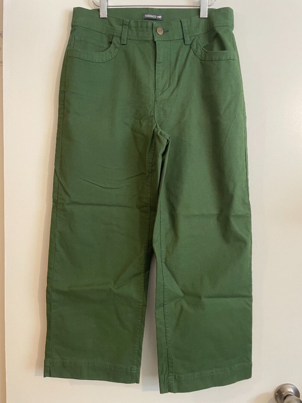 Toad & Co Earthworks Wide Leg size 8 Pasture green NWOT